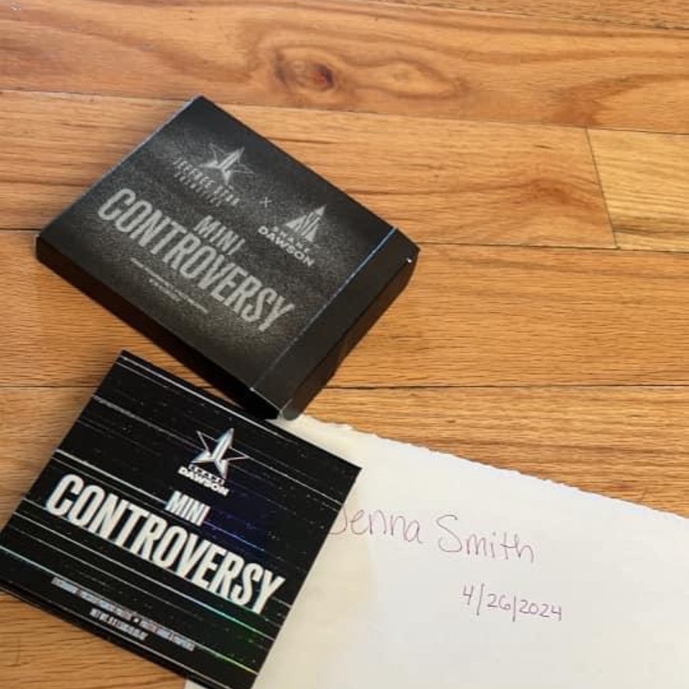 Jeffree star Mini controversy palette